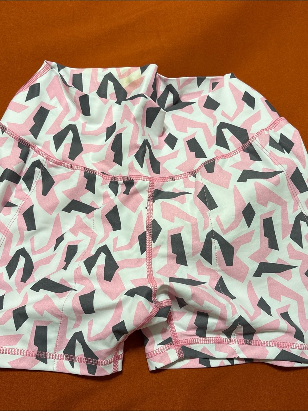 mini beast Pink & Gray Geometric Active Shorts